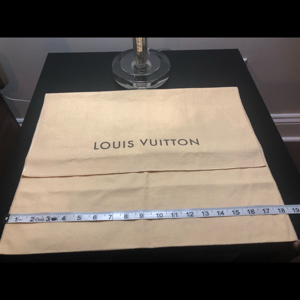 LOUIS VUITTON Dustbag (handbag not included)